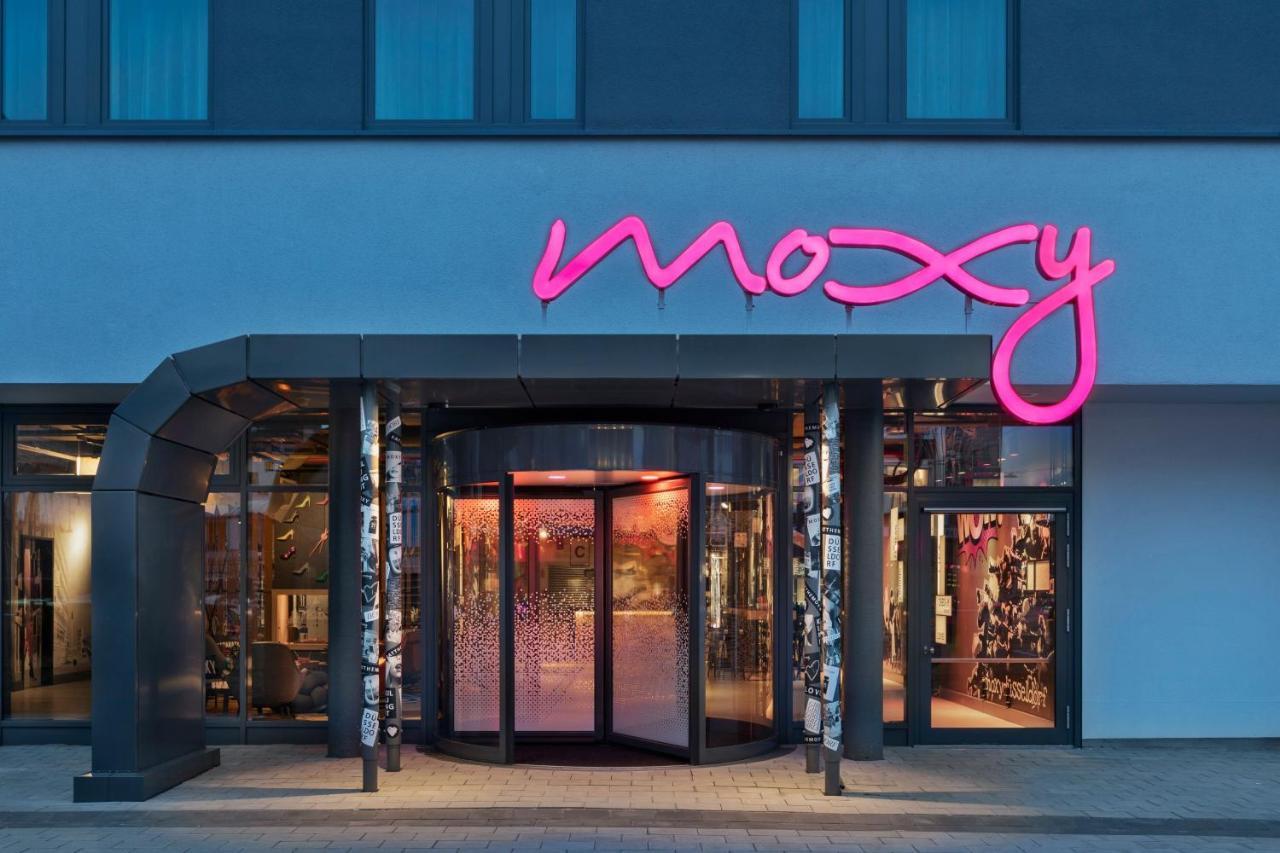 Moxy Duesseldorf City Экстерьер фото